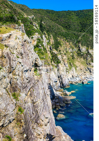 大瀬崎断崖　【長崎県五島市】 58569114