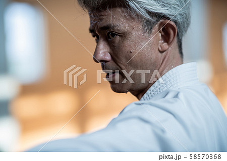 karateka karateka 58570368