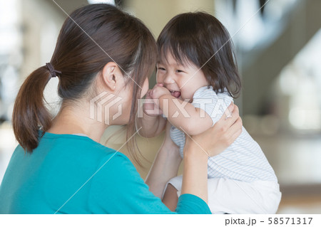 1 year old 1 year old 58571317