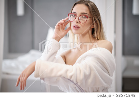 Beauty woman with perfect smile looking at camera Beauty woman with perfect smile looking at camera 58571848