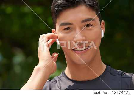 男性　スポーツ　ヘルシー 58574429