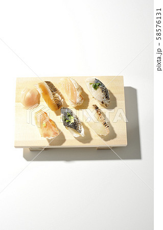 握り寿司 58576131