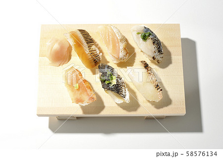 握り寿司 58576134