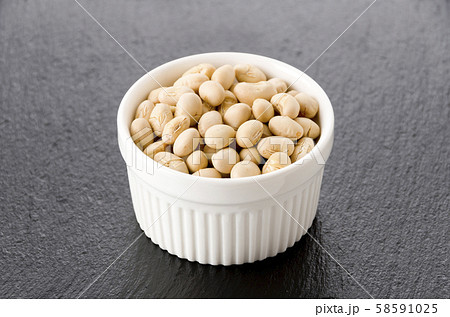 炒り大豆,煎り大豆,焼大豆(豆菓子) 炒り大豆,煎り大豆,焼大豆(豆菓子) 58591025