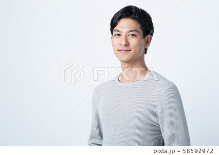20代男性 20代男性 58592972
