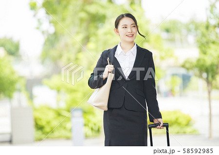 ビジネスウーマン  ビジネスウーマン  58592985