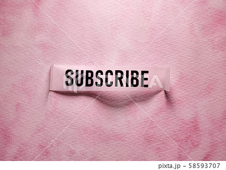 Subscribe Tag Close up 58593707