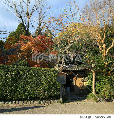 京都　嵯峨野　落柿舎 58595186