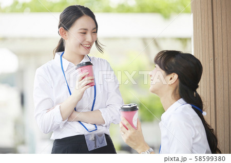 ビジネスウーマン  58599380