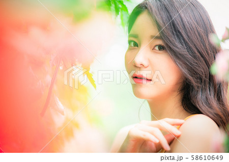 女性　ビューティー 58610649