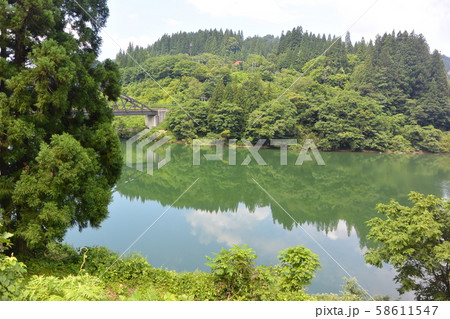 南会津を流れる只見川 南会津を流れる只見川 58611547