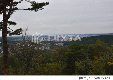 龍崖山頂上から見える飯能市の風景 その5 龍崖山頂上から見える飯能市の風景 その5 58615323