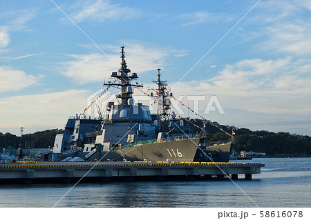 夕景の護衛艦てるづき　護衛艦あさゆき（フリートウィーク2019横須賀）　 58616078