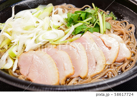 おいしい鴨南蛮そば 58617724