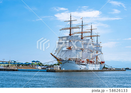 富山県 海王丸パーク 帆船の総帆展帆の写真素材