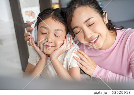 親子　ライフスタイル　学習 58629918