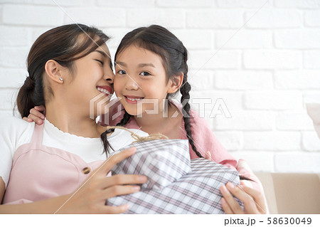 親子 ライフスタイル 記念日 親子 ライフスタイル 記念日 58630049