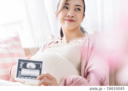 妊婦 ライフスタイル 写真 妊婦 ライフスタイル 写真 58630085