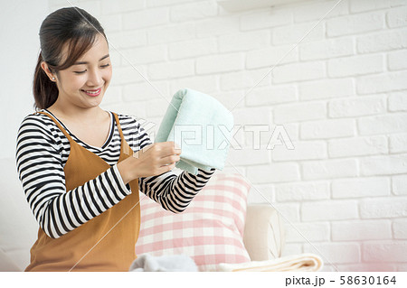 女性　ライフスタイル　家事 58630164