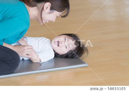 1 year old 1 year old 58633105