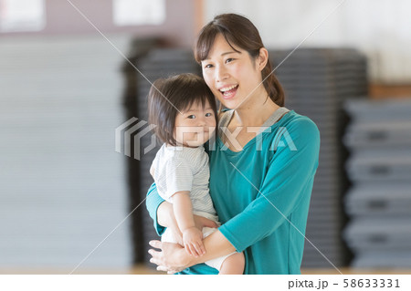 1 year old 1 year old 58633331