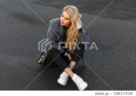 Beautiful fashionable young model woman  58637438