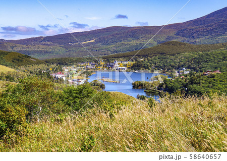 【長野県】霧ヶ峰高原から望む白樺湖 58640657