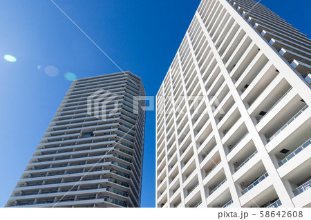 横浜のタワーマンション（高層マンション） 58642608
