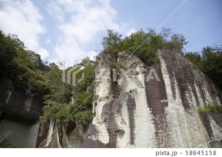 大谷石地下採掘場跡　大谷町 58645158
