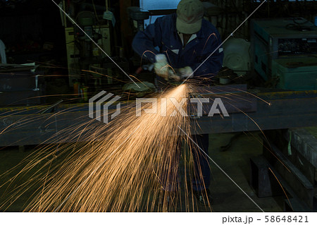 サンダー掛け作業 58648421