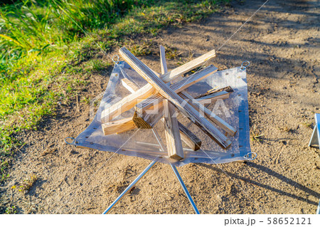 キャンプ素材 焚火台 キャンプ素材 焚火台 58652121