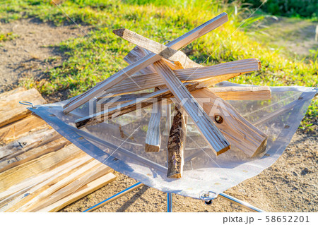 キャンプ素材　焚火台 58652201