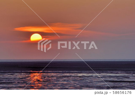 小舟 小型船 スモールボート 58656176