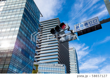 東京 銀座通り口交差点 2019.10　c 58657127