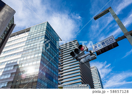 東京 銀座通り口交差点 2019.10　d 58657128