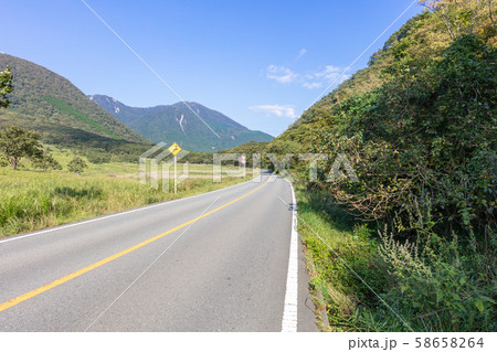 やまなみハイウェイ　大分県由布市・別府市 58658264