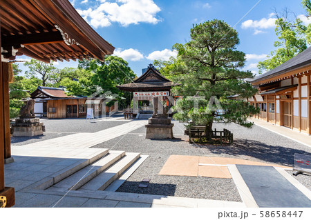 拝殿 京都 城南宮 58658447