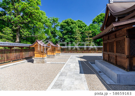 末社西側 城南宮 本殿の周り 末社西側 城南宮 本殿の周り 58659163