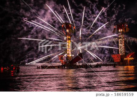 キリコ祭りと花火 キリコ祭りと花火 58659559