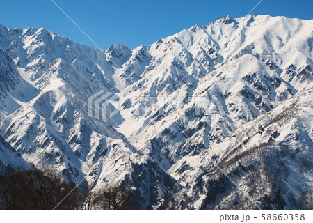 冬景色 北アルプス 白馬五竜岳 冬景色 北アルプス 白馬五竜岳 58660358