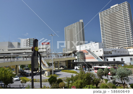 【大阪府】高槻駅前の都市風景 【大阪府】高槻駅前の都市風景 58660649