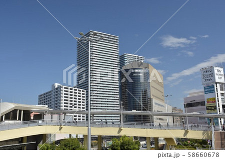 【大阪府】高槻駅前の都市風景 【大阪府】高槻駅前の都市風景 58660678