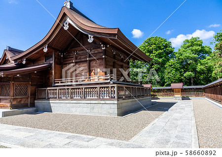 本殿 獅子口 懸魚 城南宮 58660892