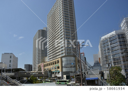 【大阪府】高槻駅前の都市風景 【大阪府】高槻駅前の都市風景 58661934