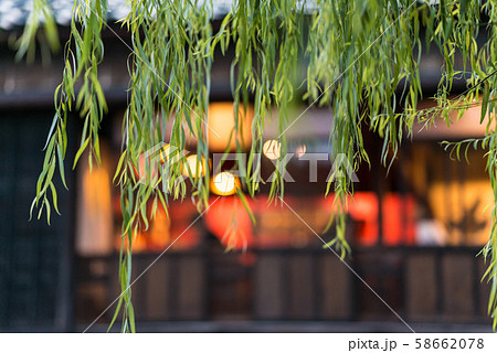 ひがし茶屋街の初秋 ひがし茶屋街の初秋 58662078