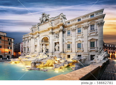 Fountain di Trevi in Rome, Italy Fountain di Trevi in Rome, Italy 58662781
