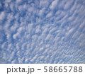 空と雲 58665788