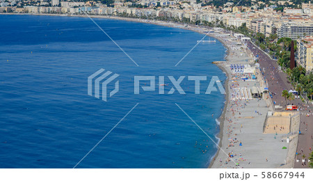ニース街並み、展望台から旧市街、南仏リゾート、南仏と地中海、プログナードサンデクレ、フランス 58667944