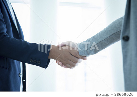 握手 58669026