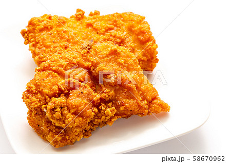 フライドチキン。(白皿・白バック) 58670962